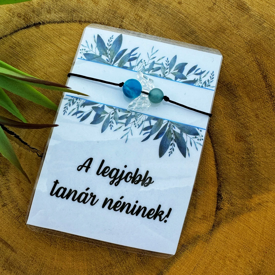 A legjobb tanár néninek! - Kék achát angyalkás karkötő kísérőkártyával