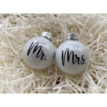 Mr &Mrs  feliratos üveg karácsonyi gömbdísz szett 