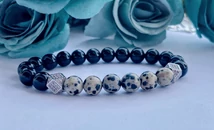 Dalmata jáspis és ónix ásványkarkötő cirkónia díszítéssel