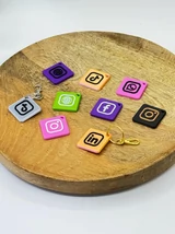 NFC Kulcstartó a saját logóddal- csak egy érintés, és bejön az oldal