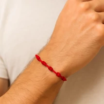 Piros 7 csomós kabbala zsinórkarkötő
