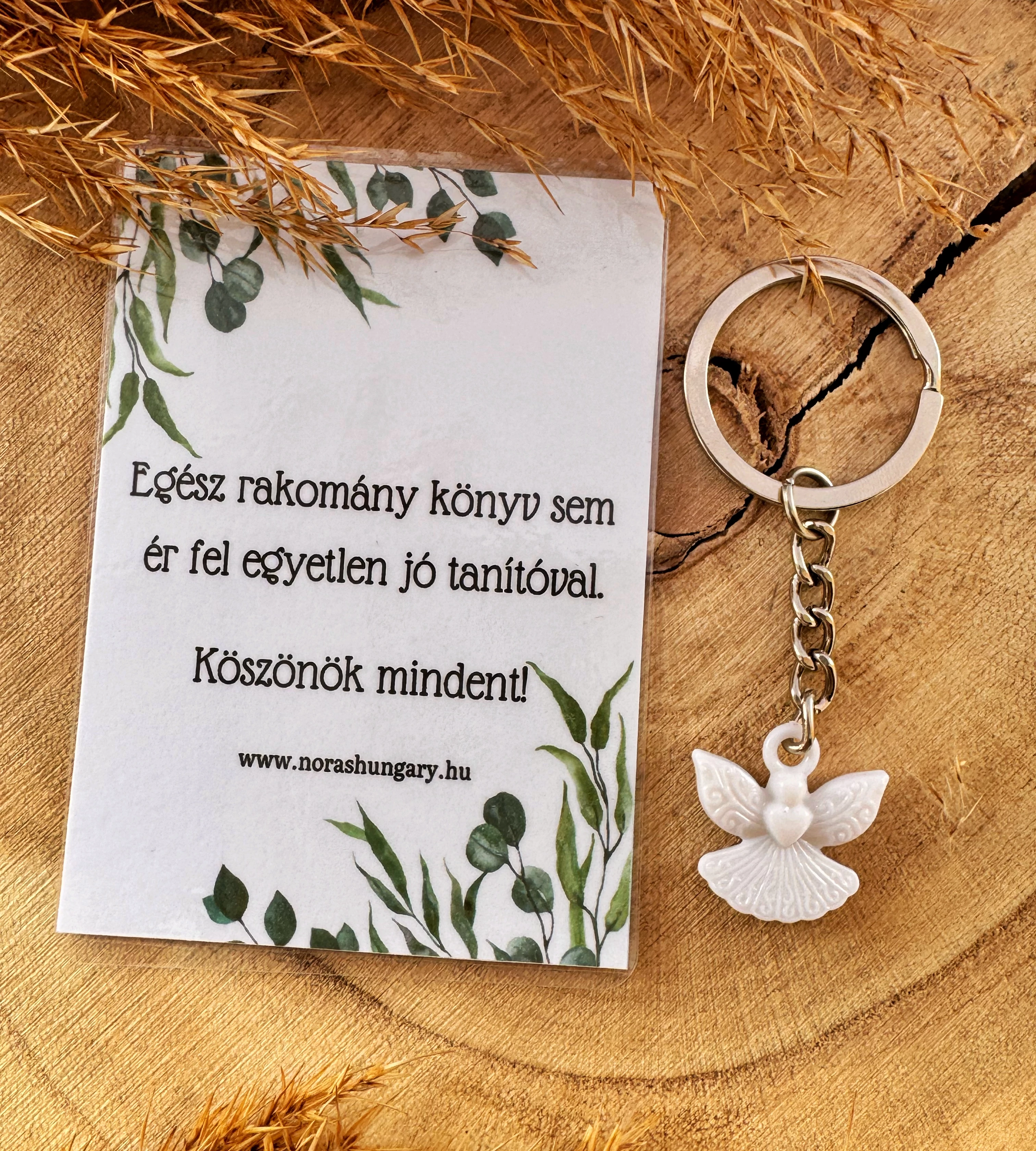 Akril angyalkás kulcstartó pedagógusoknak, kísérőkártyával
